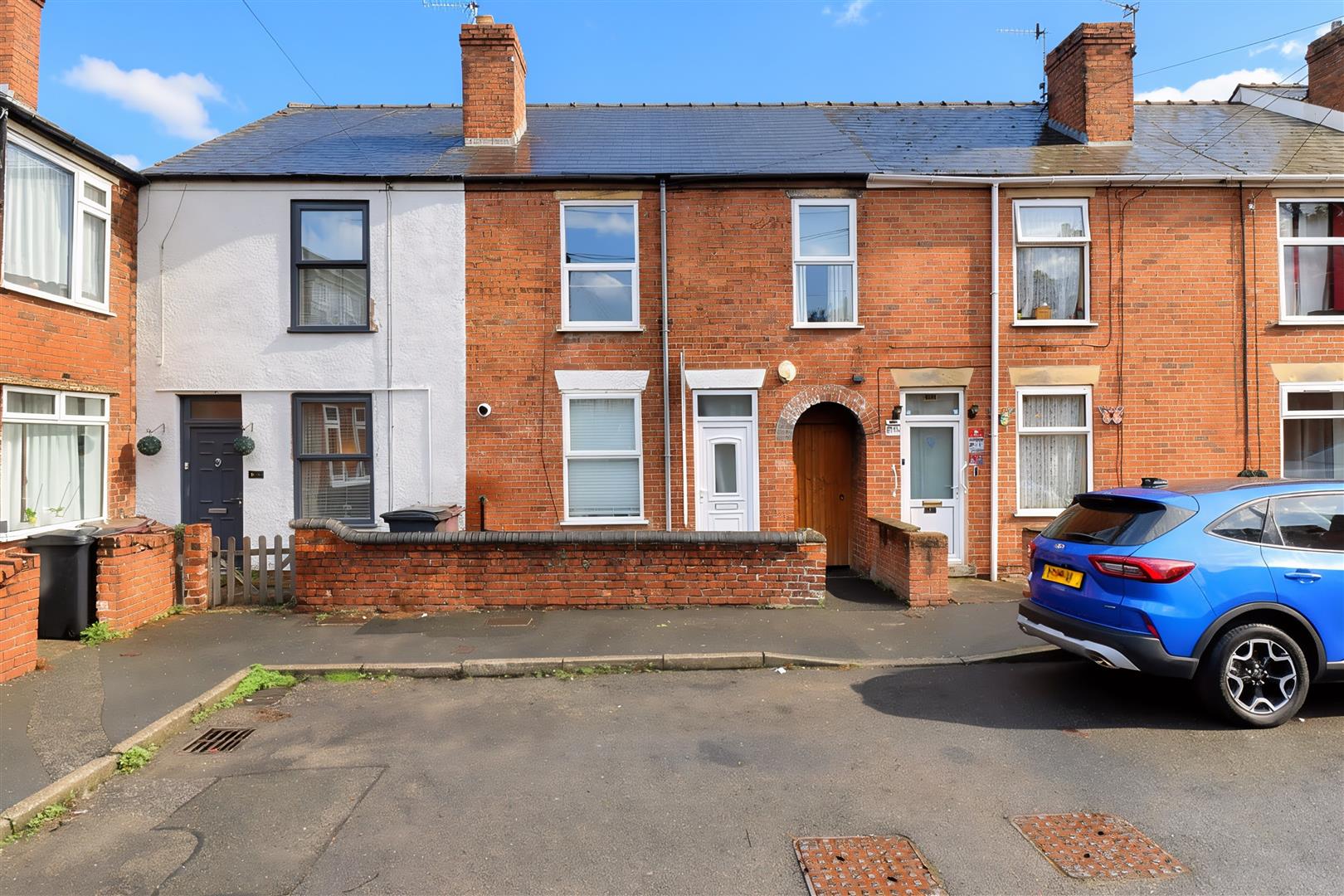 3 bed property in Chapel Road, Chesterfield